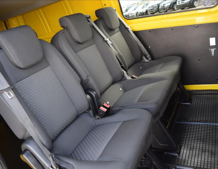 Ford Transit 18