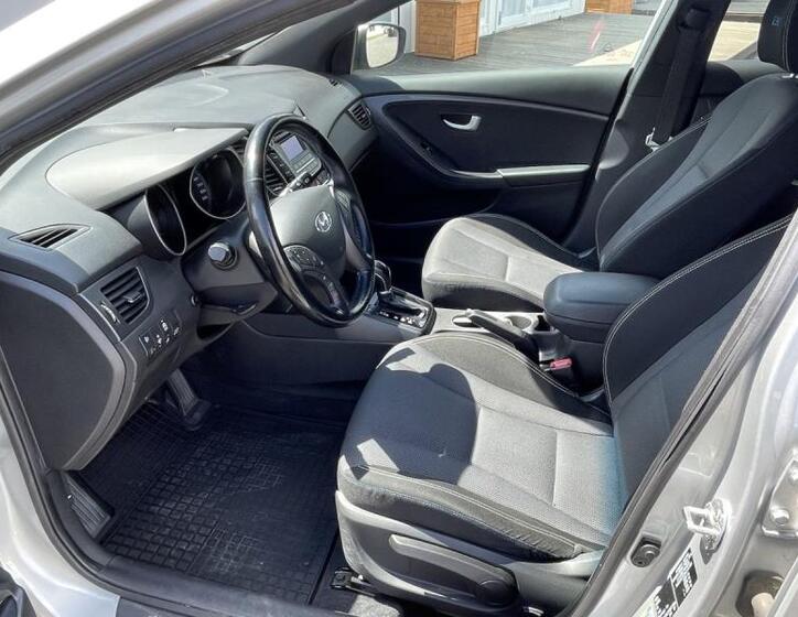 Hyundai i30 10