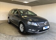 Volkswagen Passat 1