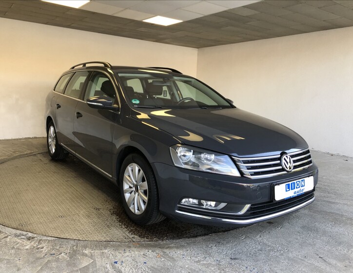 Volkswagen Passat 1