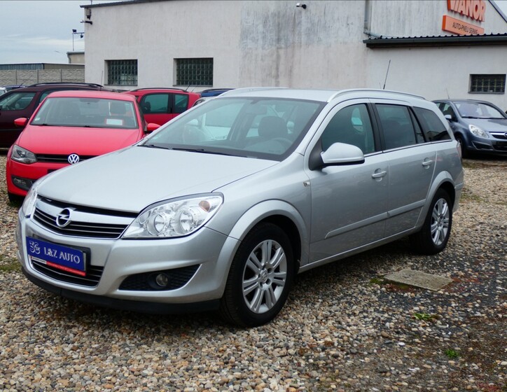 Opel Astra 1