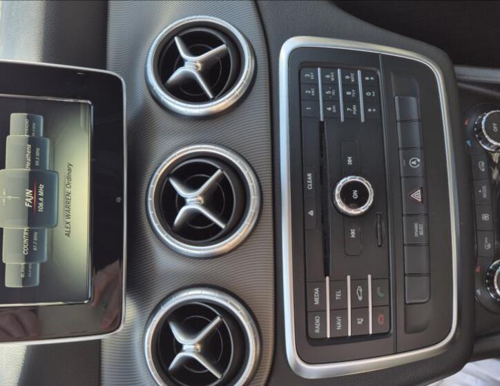 Mercedes-Benz CLA 10