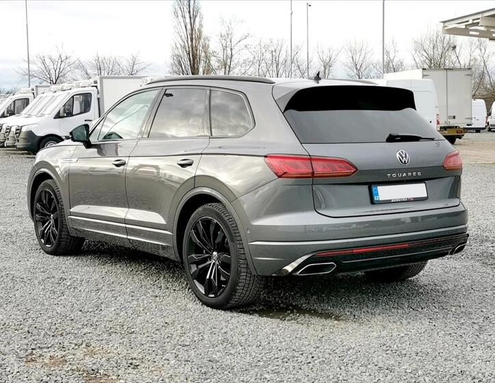Volkswagen Touareg 4