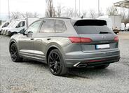 Volkswagen Touareg 4
