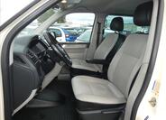 Volkswagen Caravelle 10