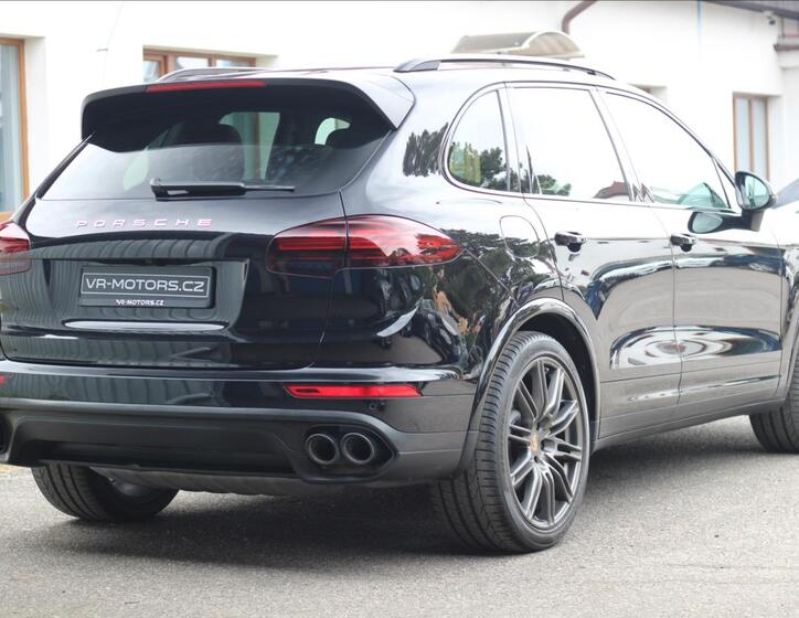 Porsche Cayenne 4