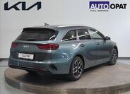 KIA Ceed 4