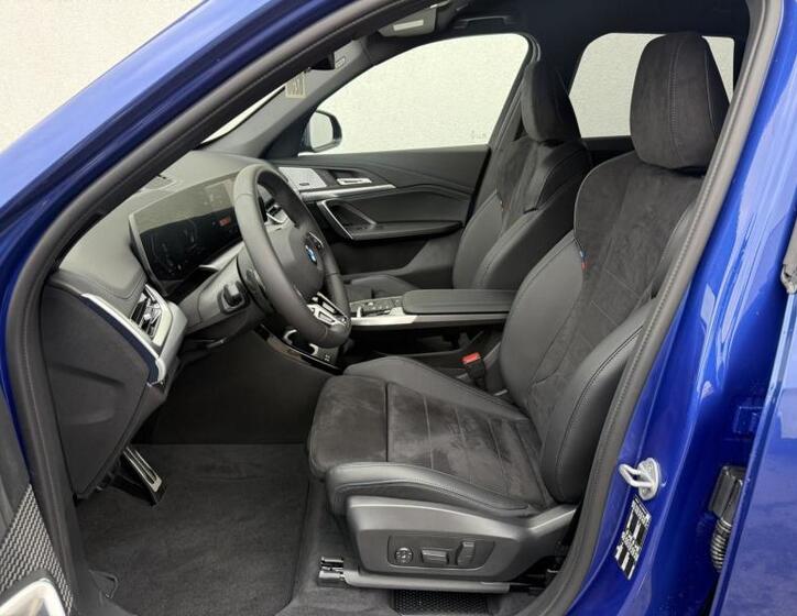 BMW X1 6