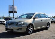 Toyota Avensis 1