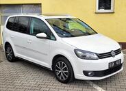 Volkswagen Touran 1