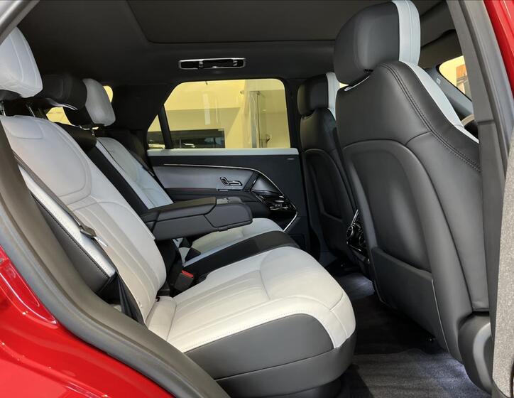 Land Rover Range Rover Sport 28