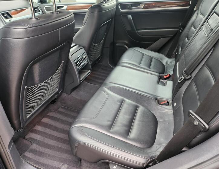 Volkswagen Touareg 16