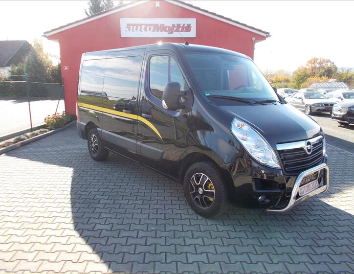 Opel Movano 1