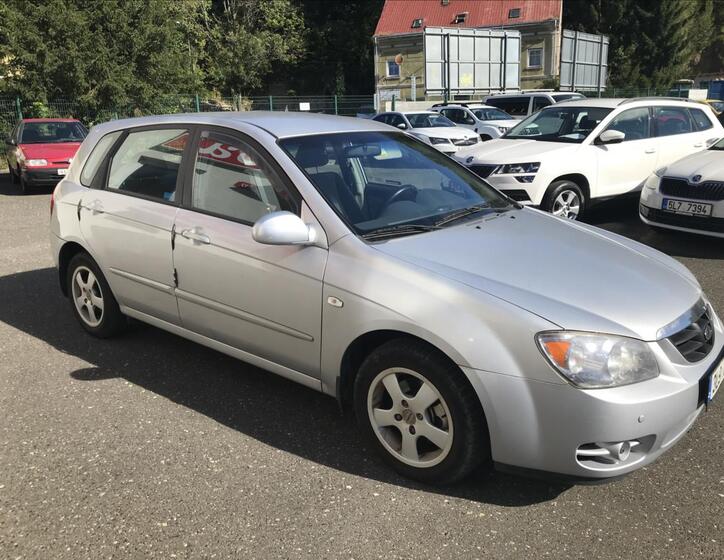KIA Cerato 4