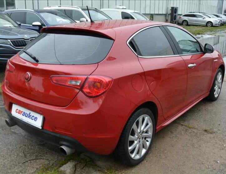 Alfa Romeo Giulietta 4