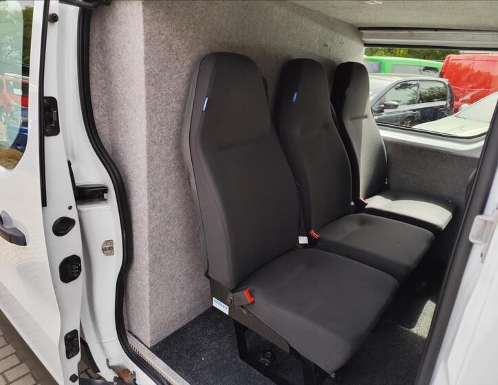 Renault Trafic 38