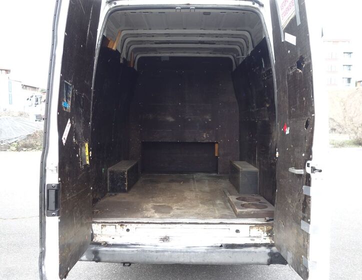 Ford Transit 17