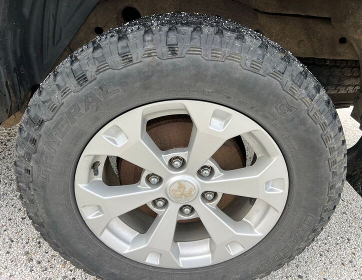 Mitsubishi L200 11