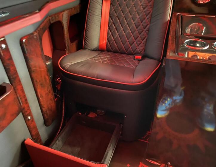 Volkswagen Caravelle 19