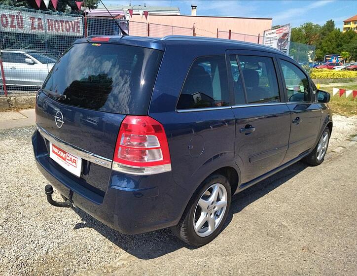 Opel Zafira 7