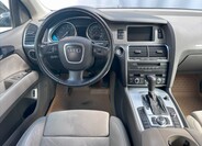 Audi Q7 17