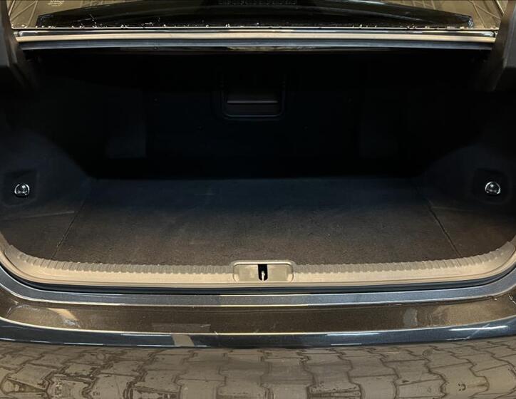 Lexus ES 300h 9