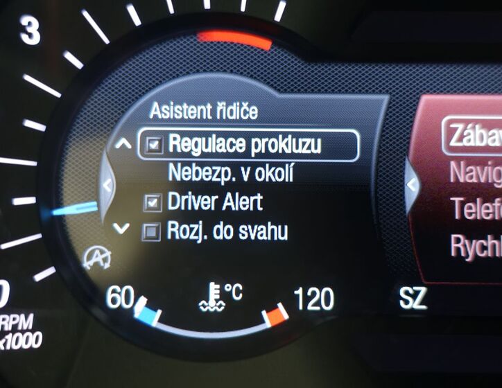 Ford Galaxy 12