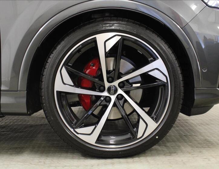 Audi Q7 51