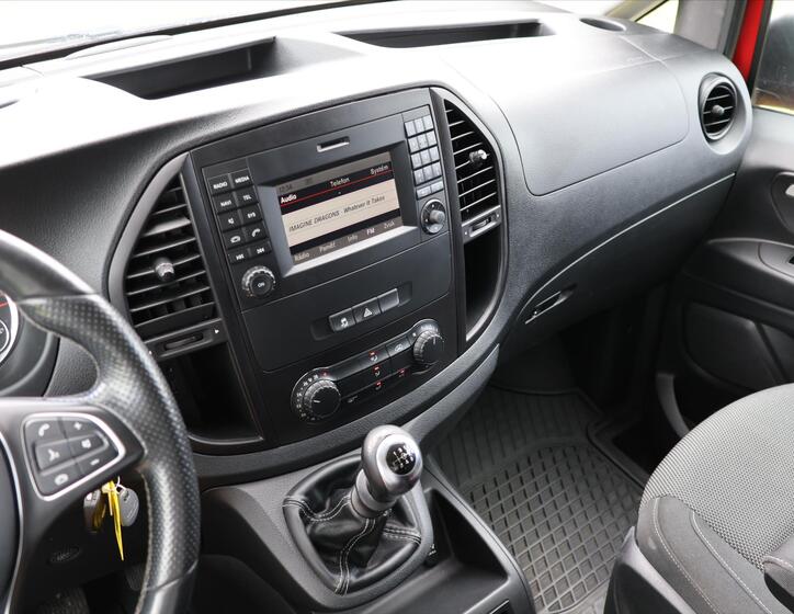 Mercedes-Benz Vito 29