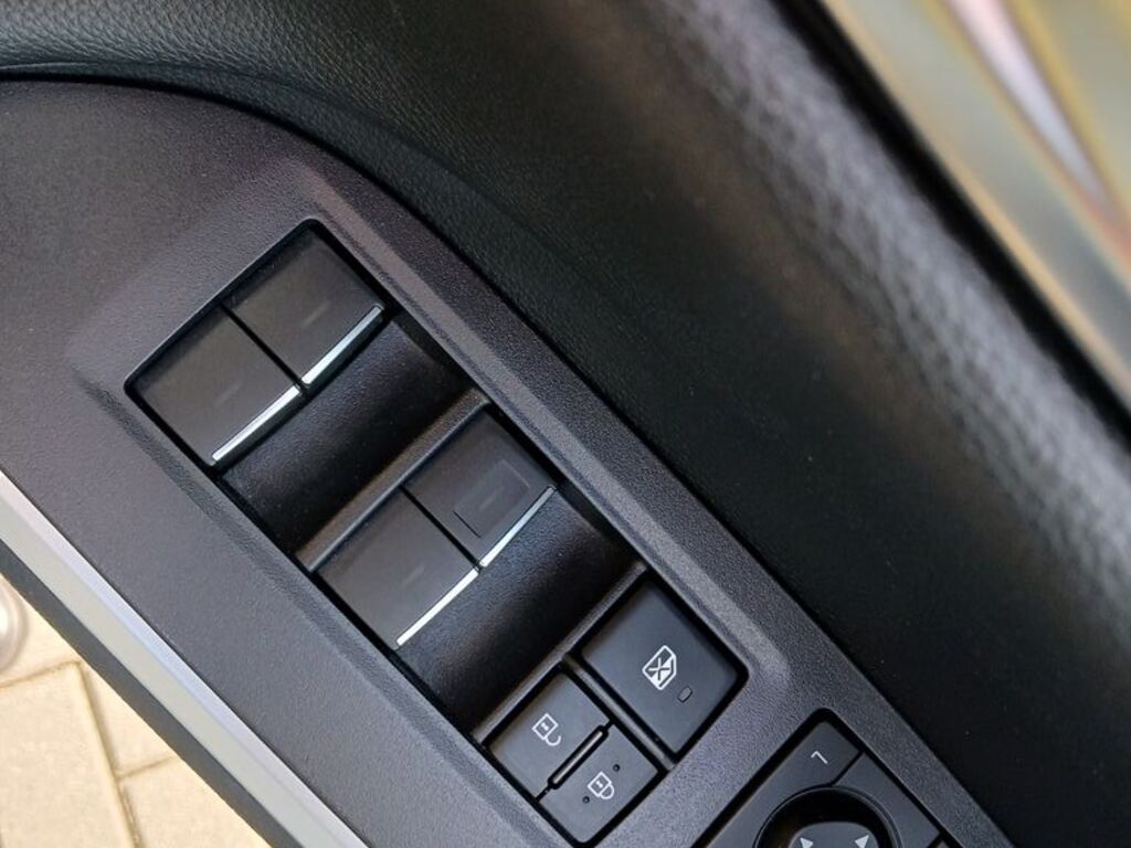 Toyota RAV4 29