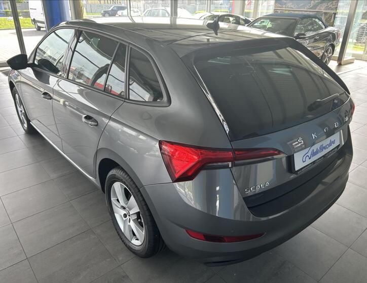 Škoda Scala 4