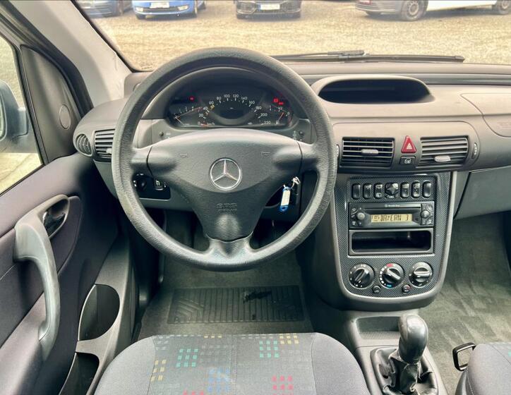 Mercedes-Benz Vaneo 24