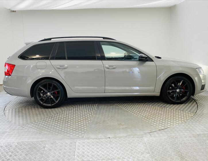 Škoda Octavia 23