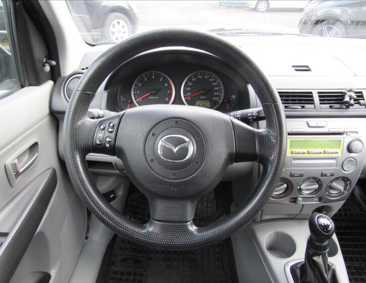 Mazda 2 12