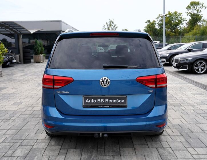 Volkswagen Touran 5