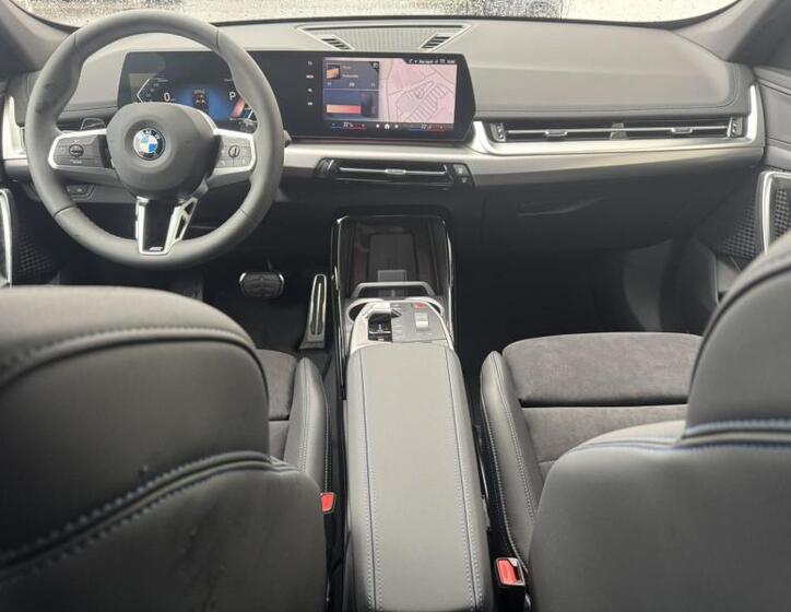 BMW X1 8