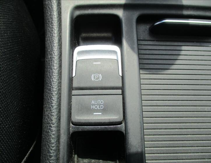 Volkswagen Golf 22