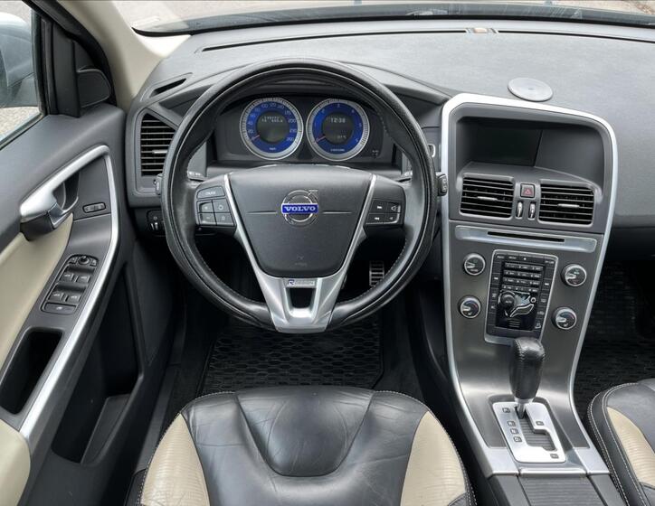 Volvo XC60 14