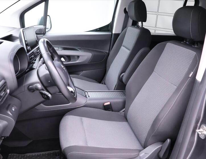 Toyota ProAce City Verso 12
