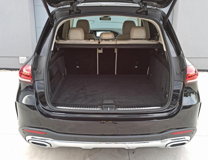Mercedes-Benz GLE 9