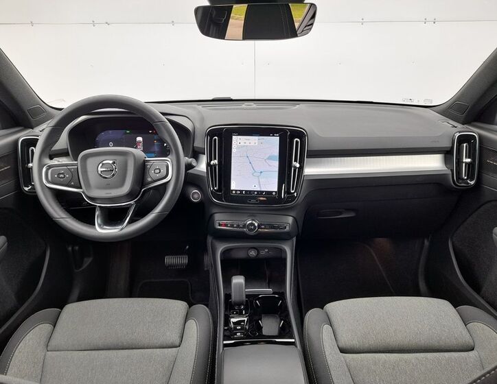 Volvo XC40 16
