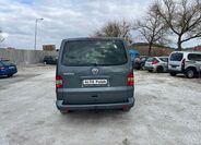 Volkswagen Multivan 14
