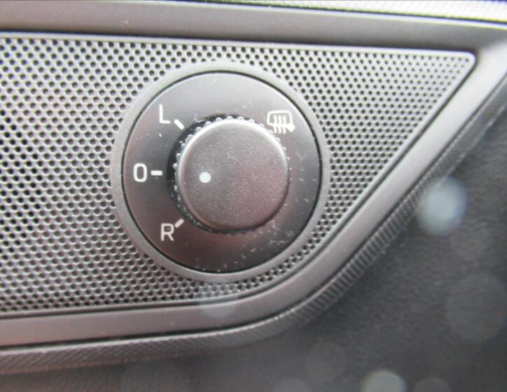 Škoda Fabia 16