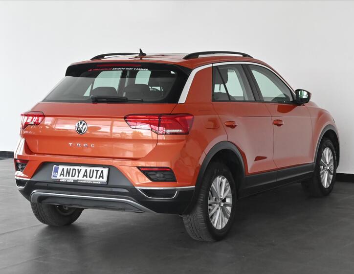 Volkswagen T-Roc 3