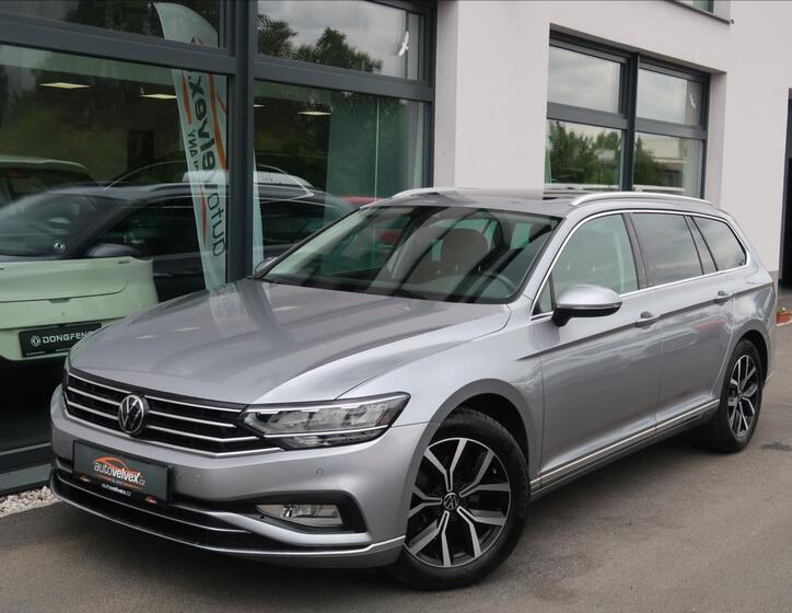 Volkswagen Passat 1