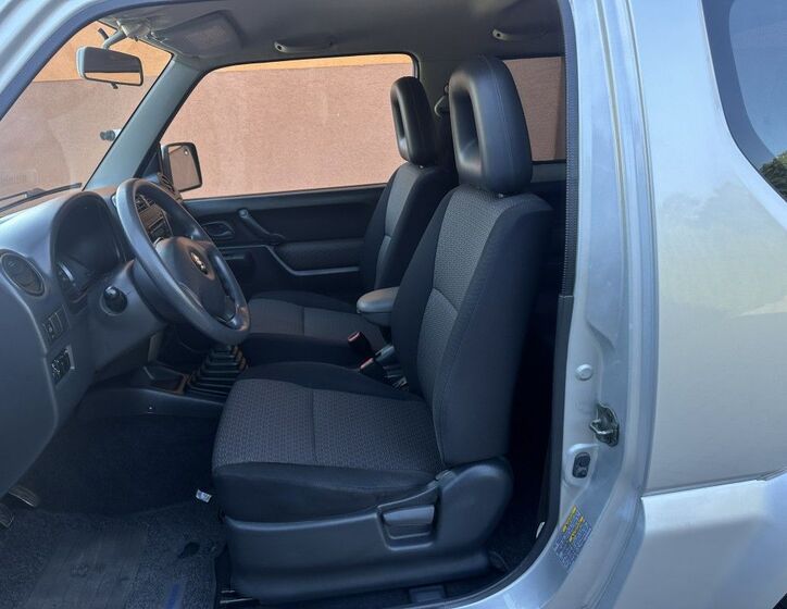 Suzuki Jimny 14