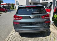 Hyundai i30 4