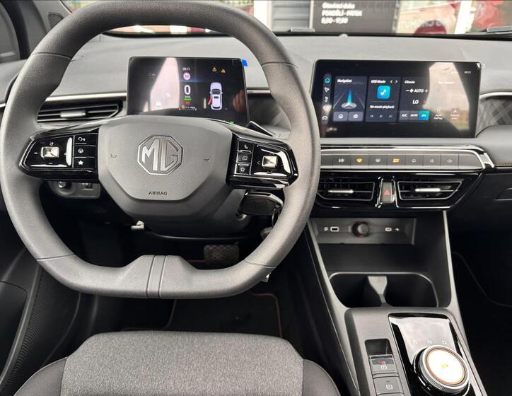 MG MG3 8