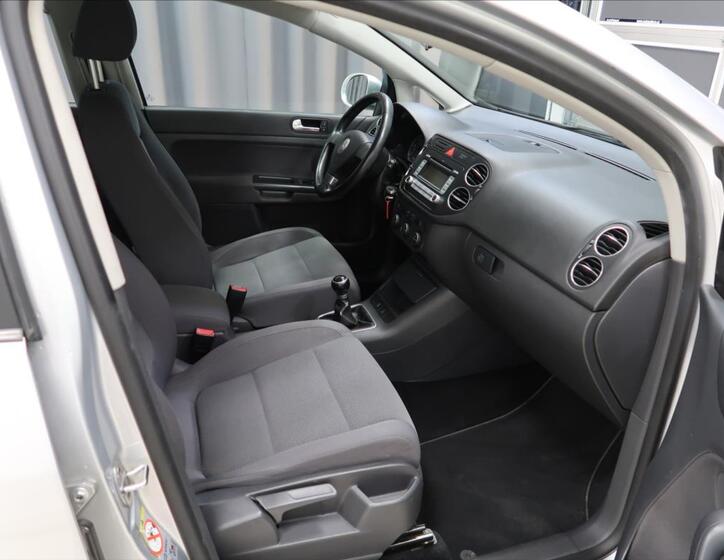 Volkswagen Golf Plus 11