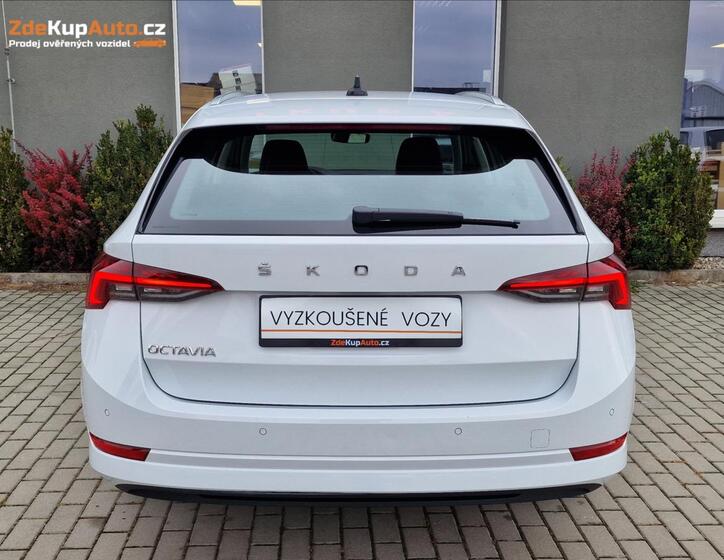 Škoda Octavia 9